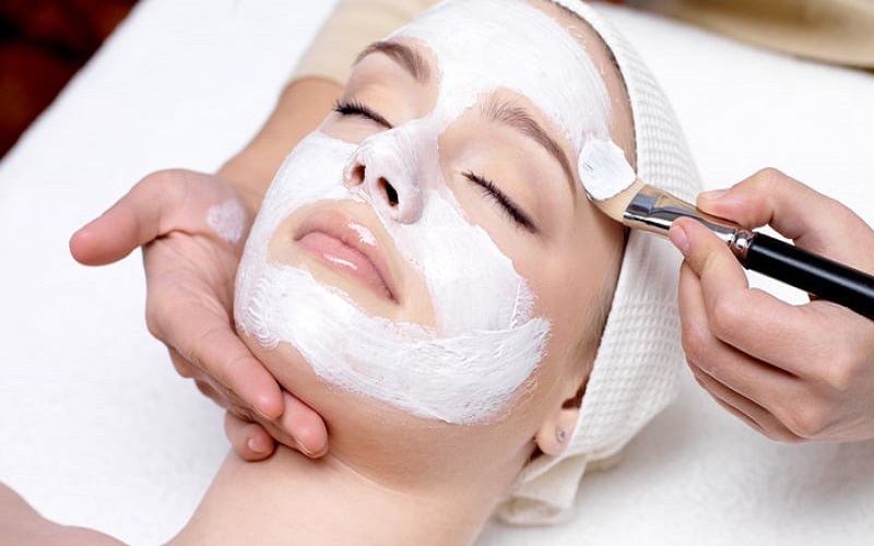 mini facial service west london for men and women