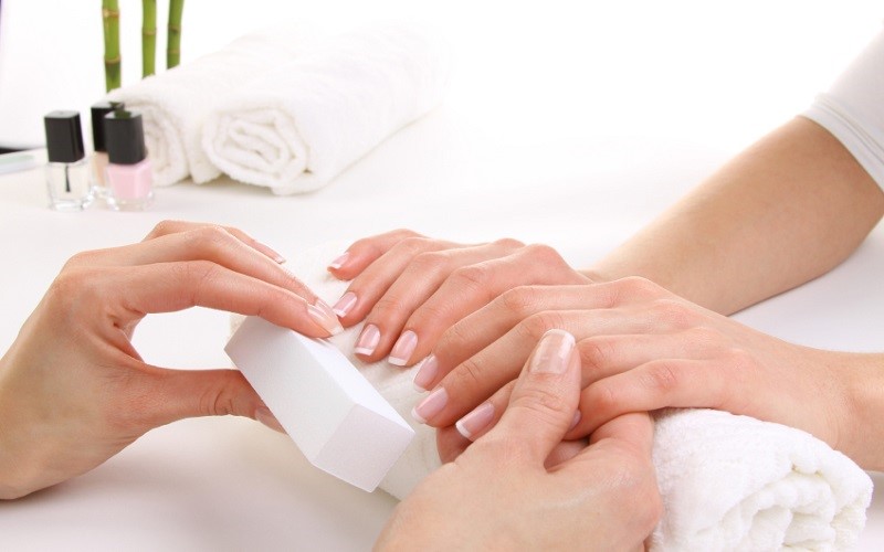 Caring for yur nails at shepherds bush beauty salon