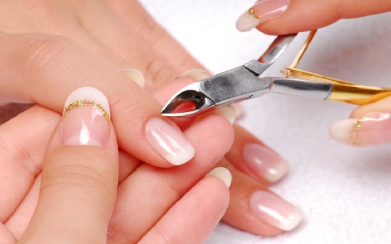 Good nail technician in Shepherd Bush